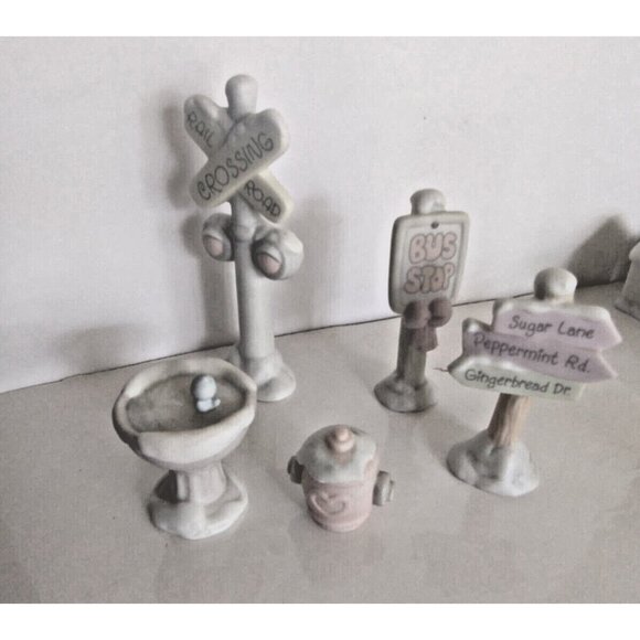 Vintage Precious Moments Lot of 5 Signs & Accessories (details in description) - Picture 13 of 13